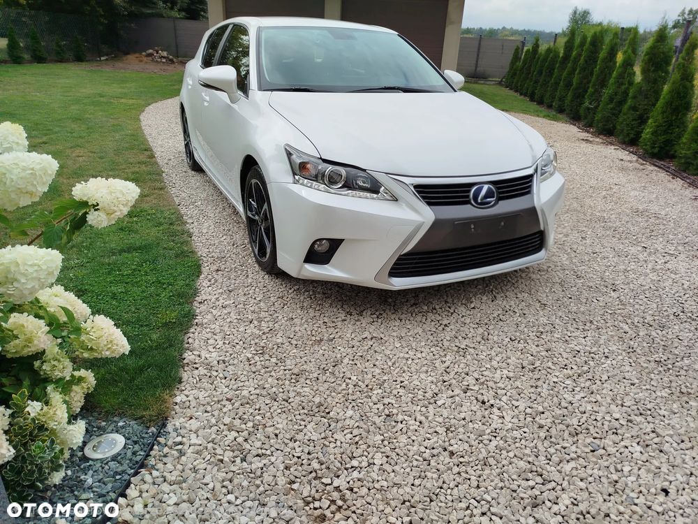 Lexus CT 200h Prestige - 16