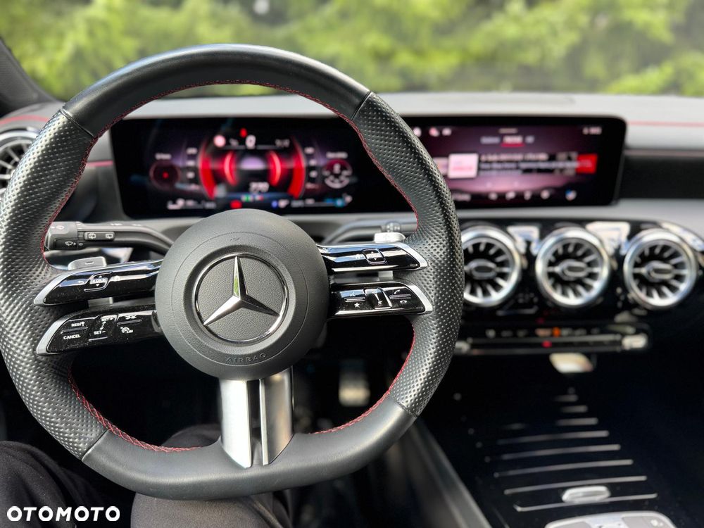 Mercedes-Benz CLA 200 mHEV AMG Line 7G-DCT - 33