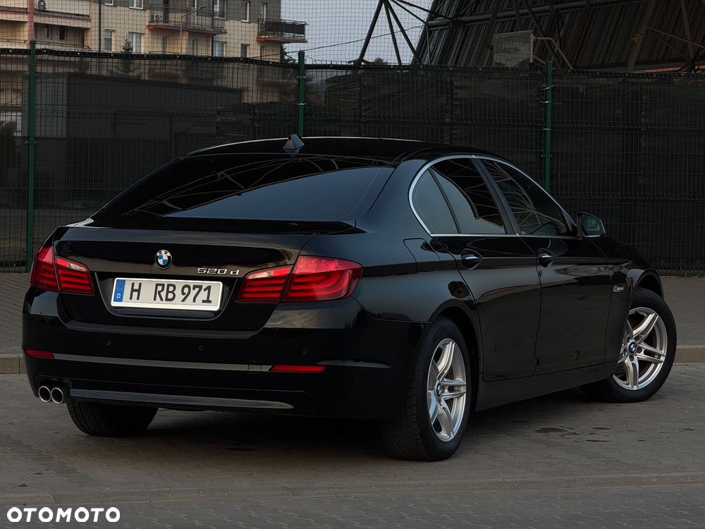 BMW Seria 5 520d - 22