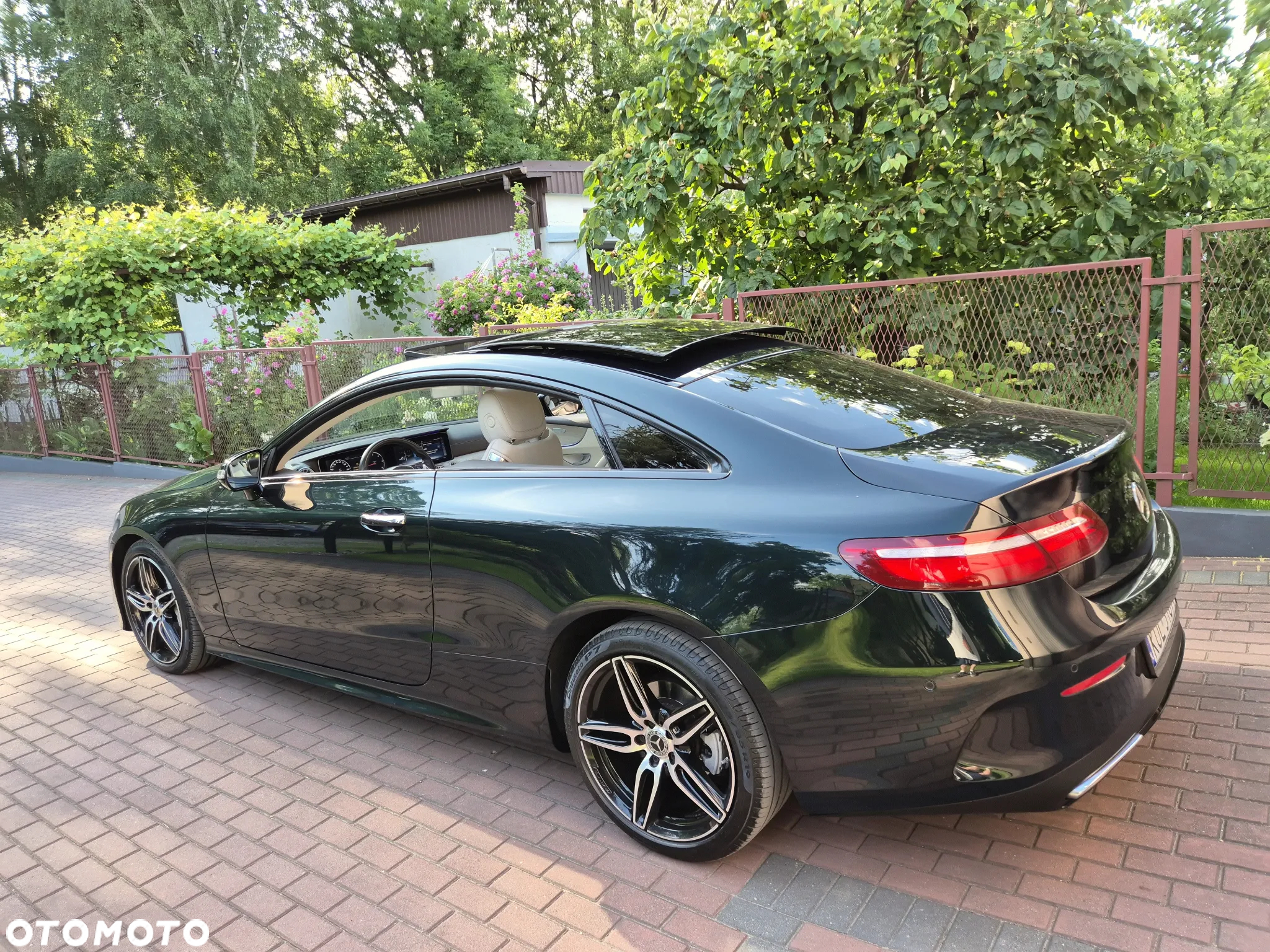 Mercedes-Benz Klasa E 220 d Coupe 9G-TRONIC AMG Line - 11