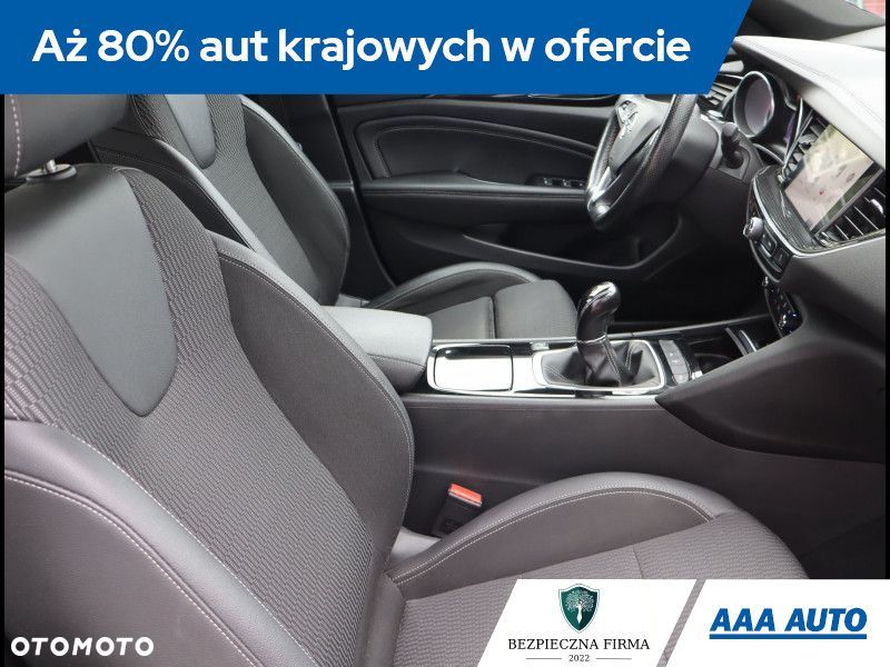 Opel Insignia - 10