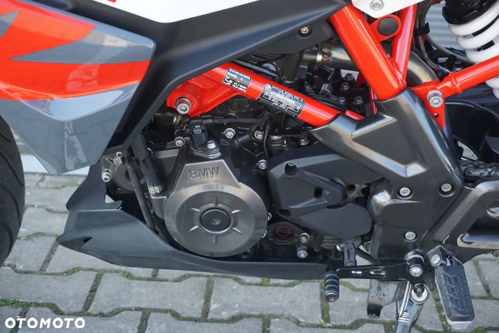 BMW G - 11