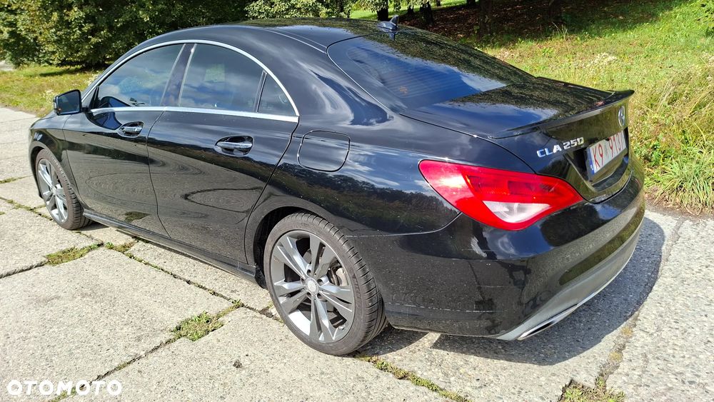 Mercedes-Benz CLA 250 7G-DCT - 3