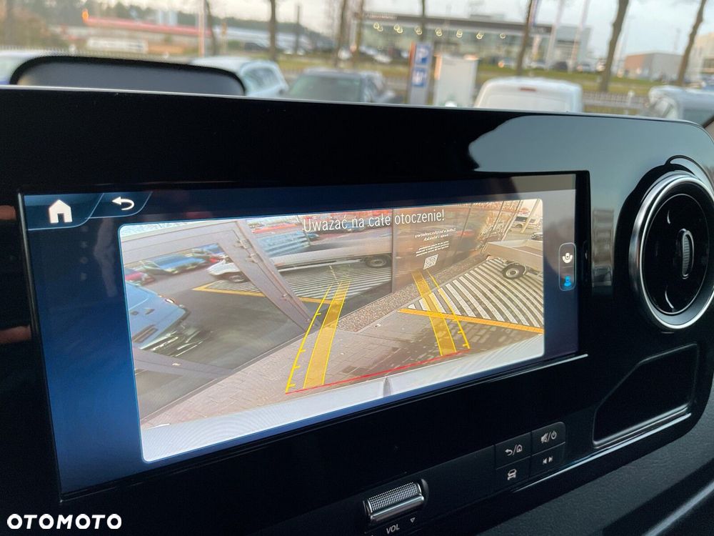 Mercedes-Benz Sprinter 319 CDI Resorowany fotel Reflektory LED - 13