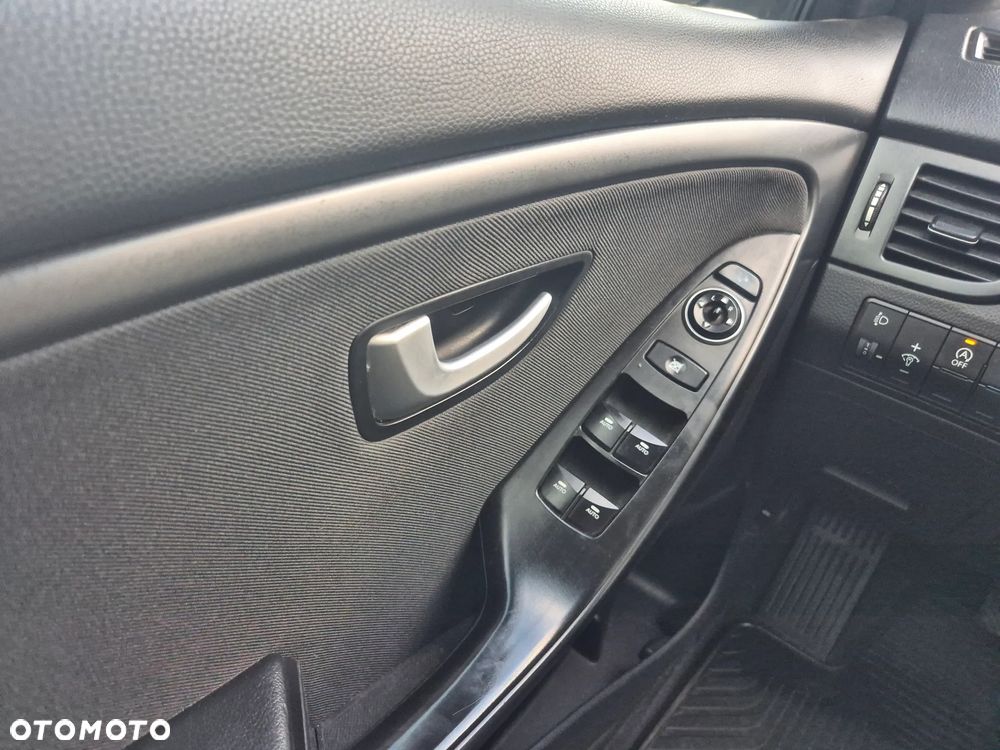 Hyundai i30 - 9