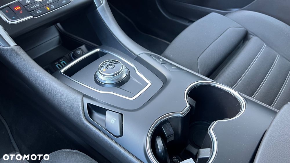 Ford Mondeo 2.0 EcoBlue Titanium - 14