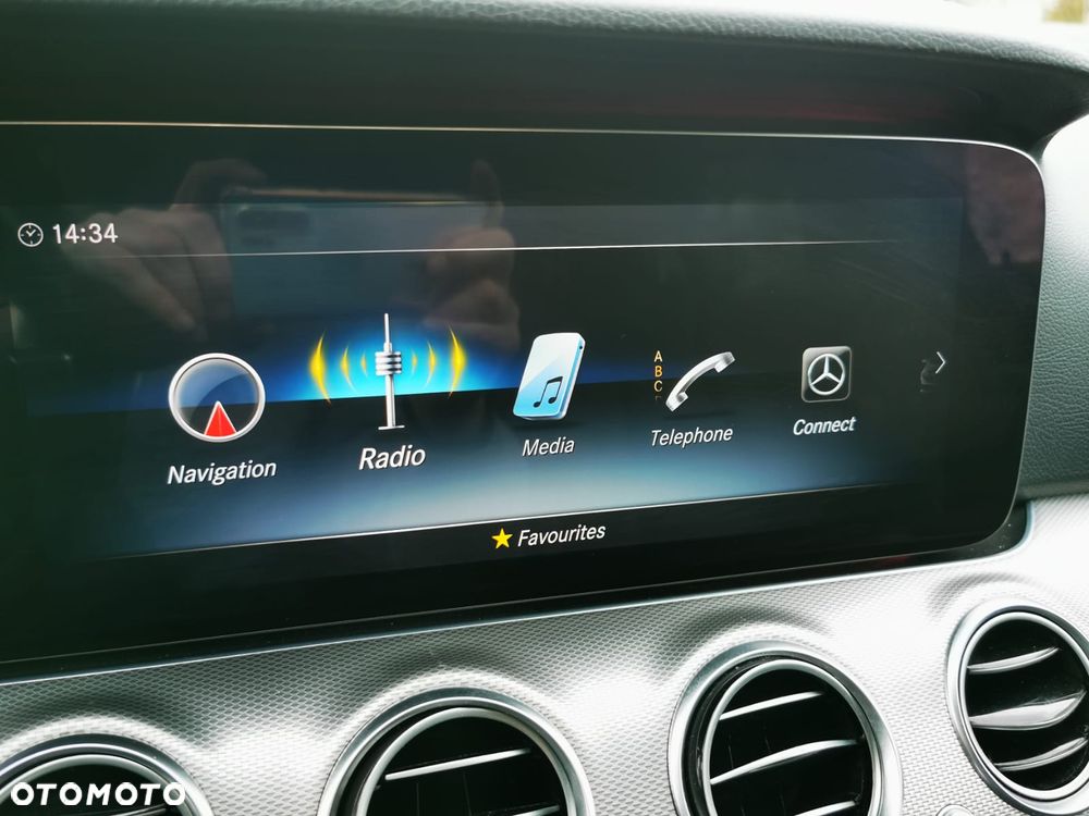 Mercedes-Benz Klasa E 200 d 9G-TRONIC - 18