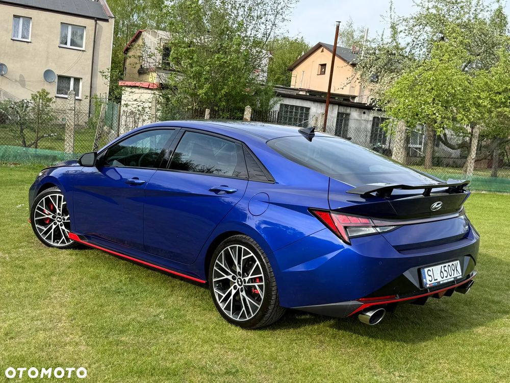 Hyundai Elantra - 8