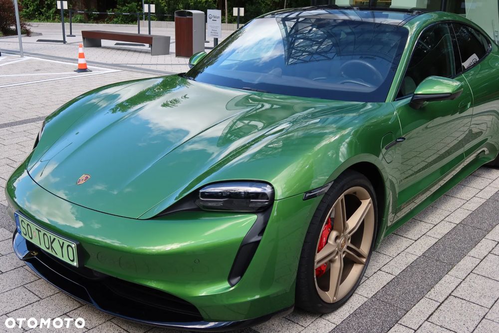 Porsche Taycan - 21