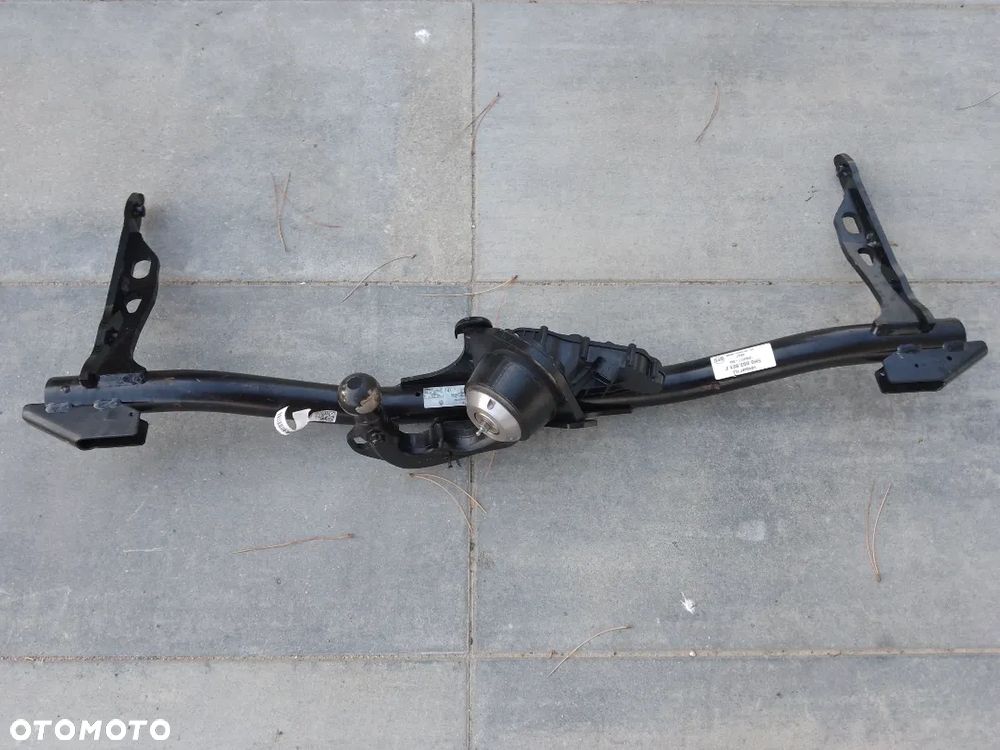 HAK HOLOWNICZY VW GOLF VIII 8 5H0803881F - 1