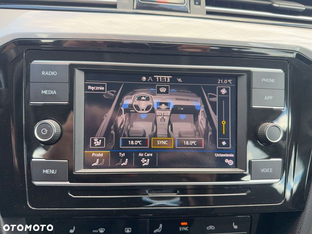 Volkswagen Passat - 21