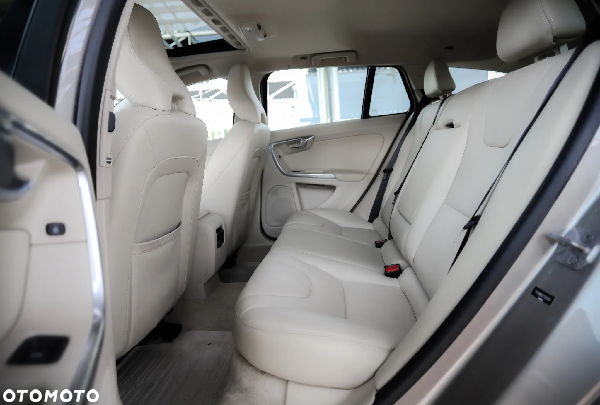Volvo V60 T5 Drive-E Kinetic - 11