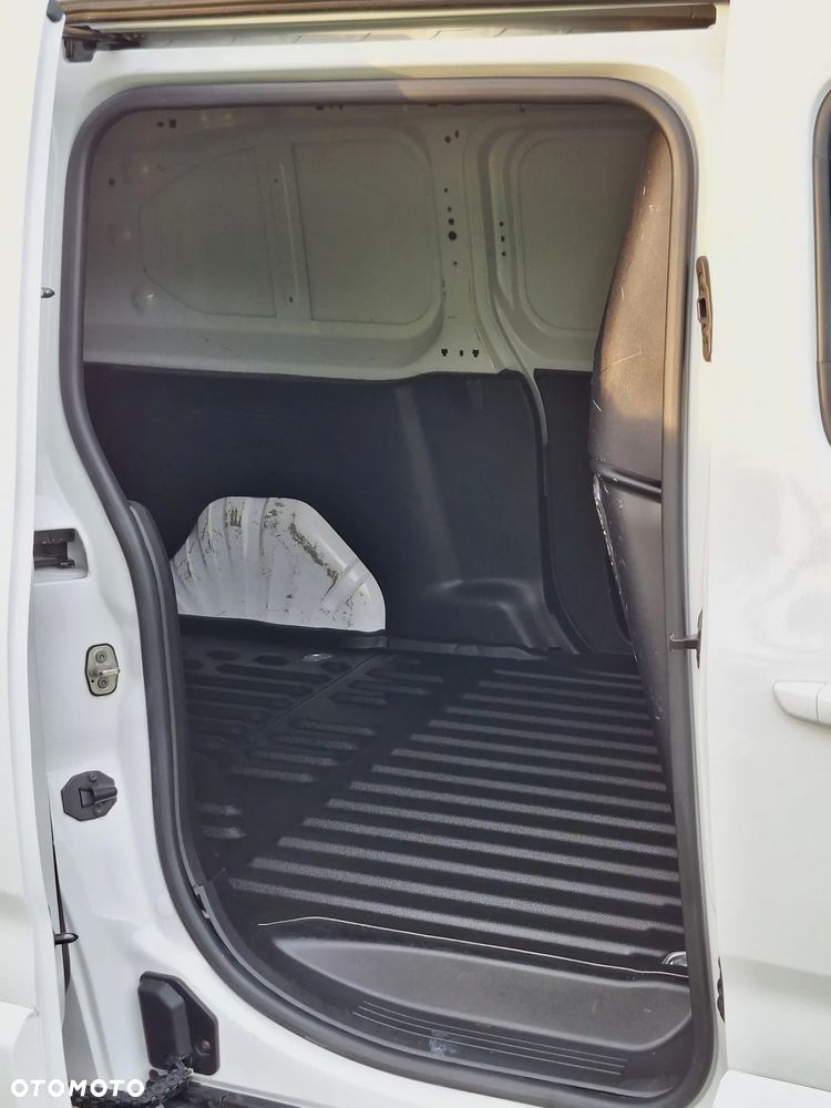 Citroën BERLINGO - 37