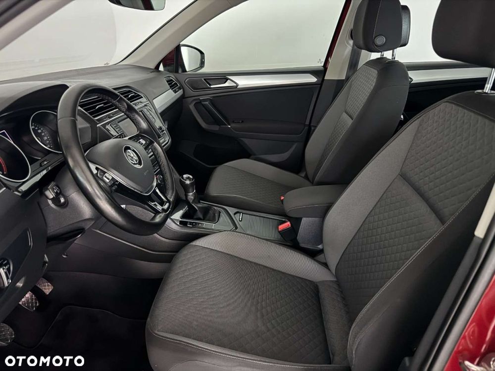 Volkswagen Tiguan - 18