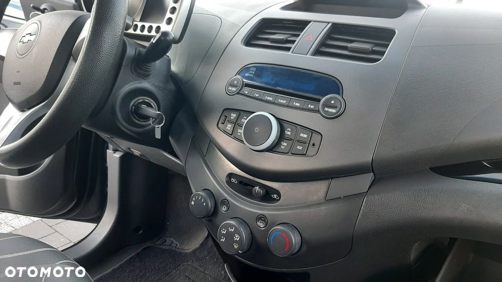 Chevrolet Spark - 21