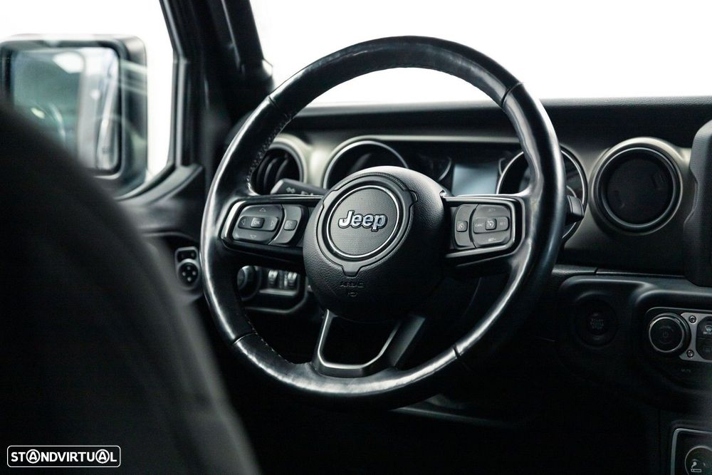 Jeep Wrangler Unlimited 2.2 CRD Sport AT - 45