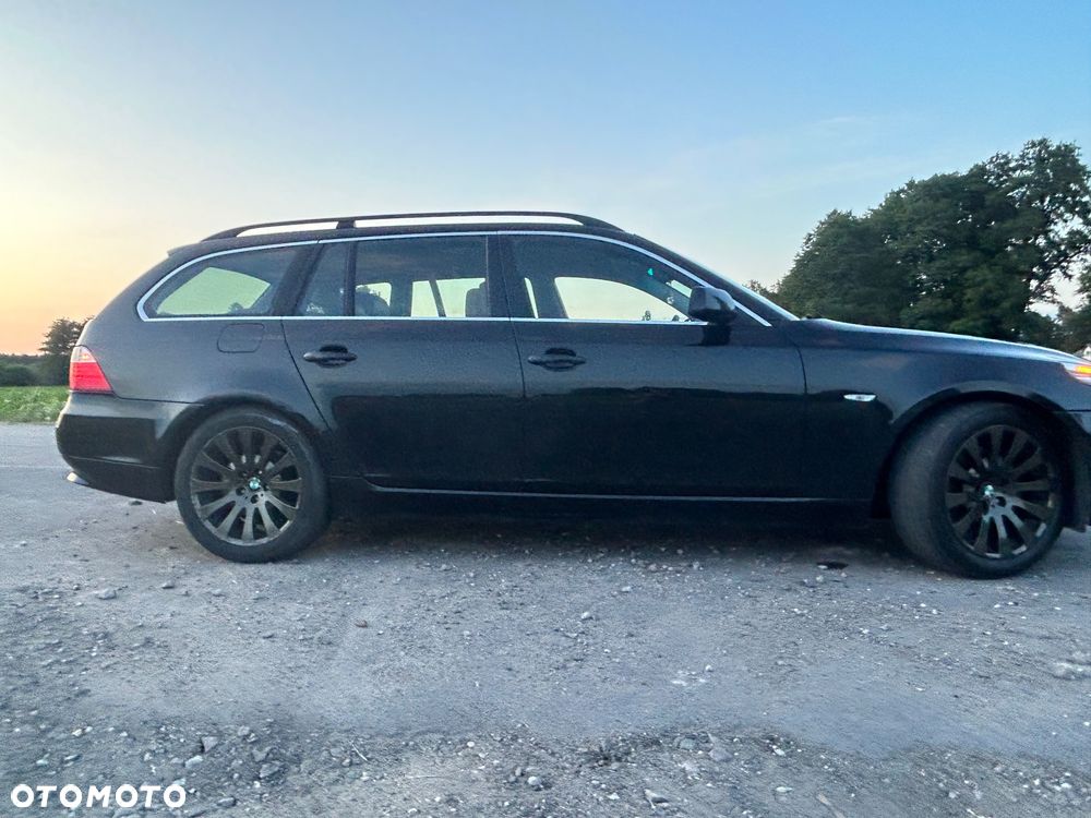 BMW Seria 5 520d Touring Edition Sport - 15