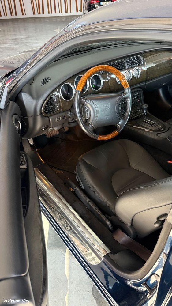Jaguar XK XK8 4.0 Coupé Sport — fotografia 10