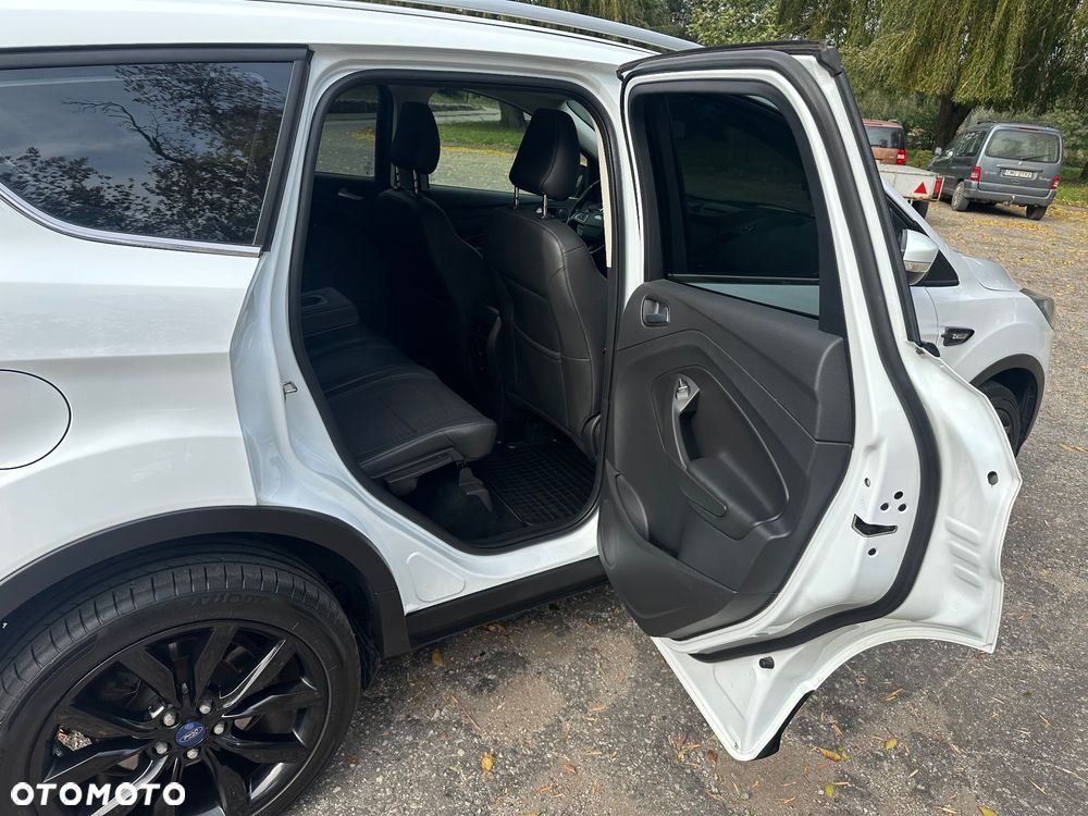 Ford Kuga 2.0 TDCi AWD Edition - 29