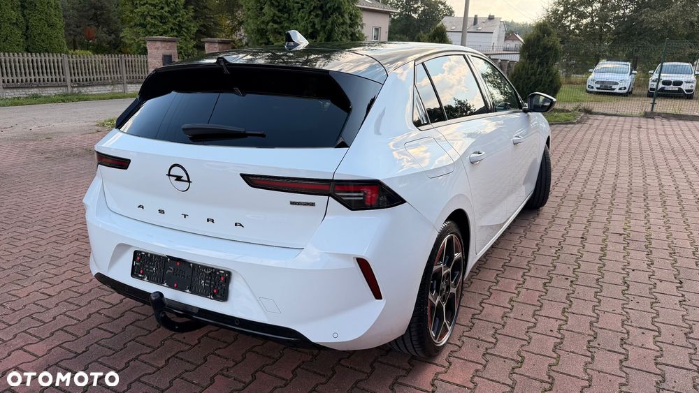 Opel Astra 1.6 T Plug-in Hybrid GS - 3
