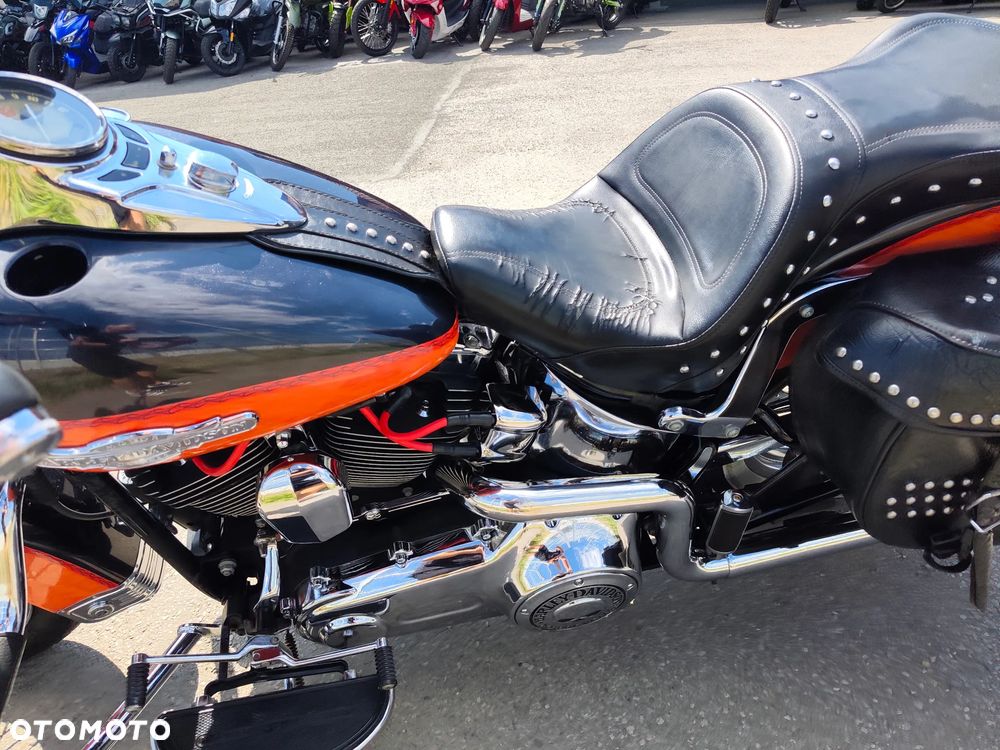 Harley-Davidson Softail Heritage Classic - 19