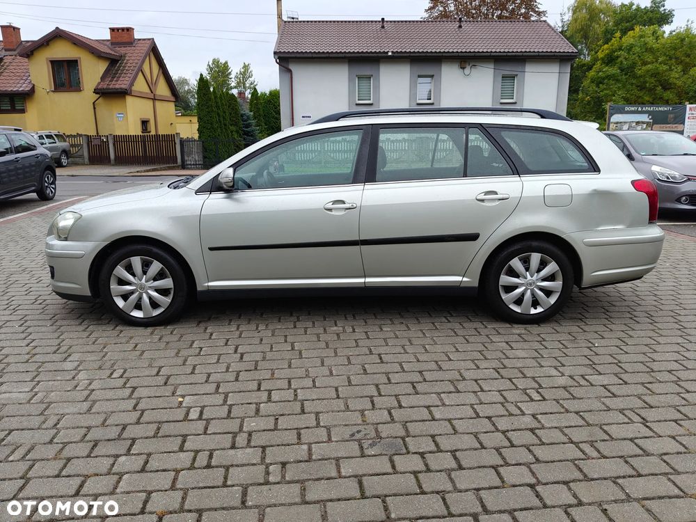 Toyota Avensis 2.0 D-4D Premium - 13