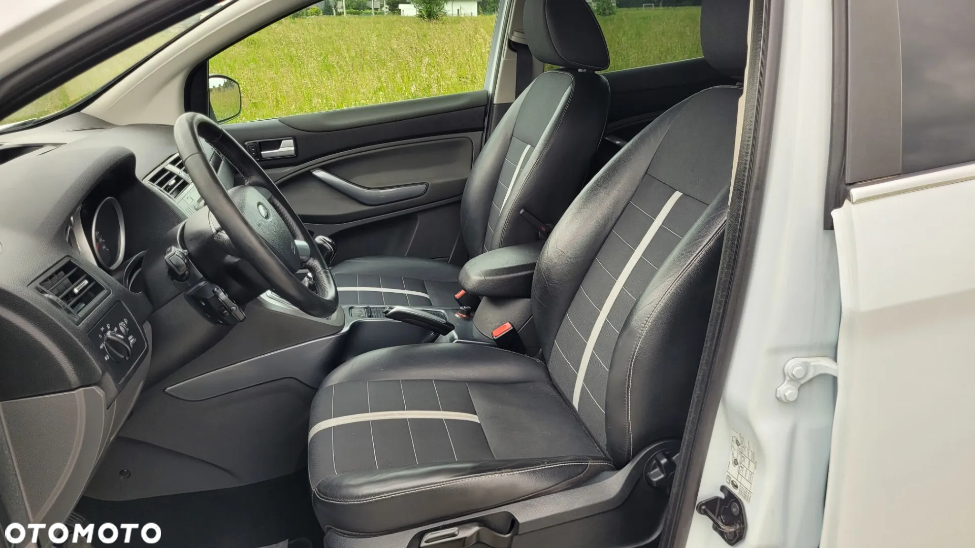 Ford Kuga 2.0 TDCi 4WD Titanium - 13