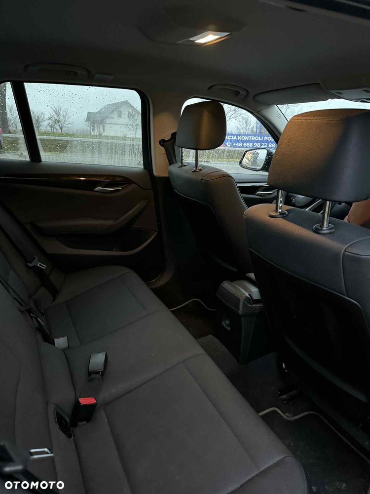 BMW X1 xDrive20d Sport Line - 9