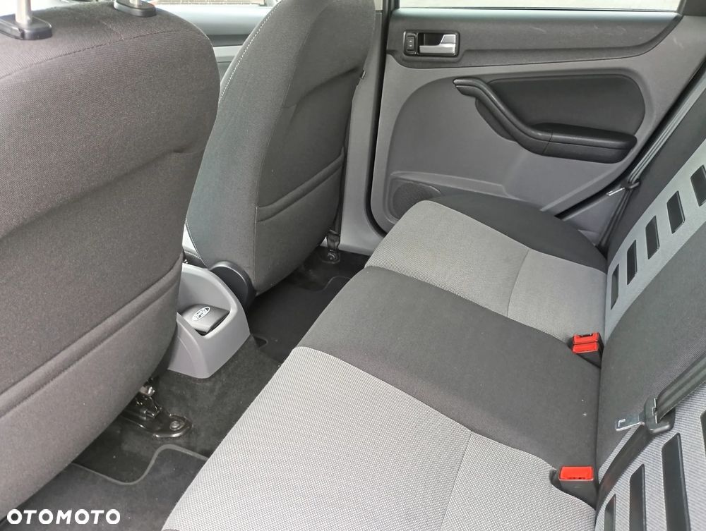 Ford Focus 1.6 TDCi Titanium ECOnetic - 21