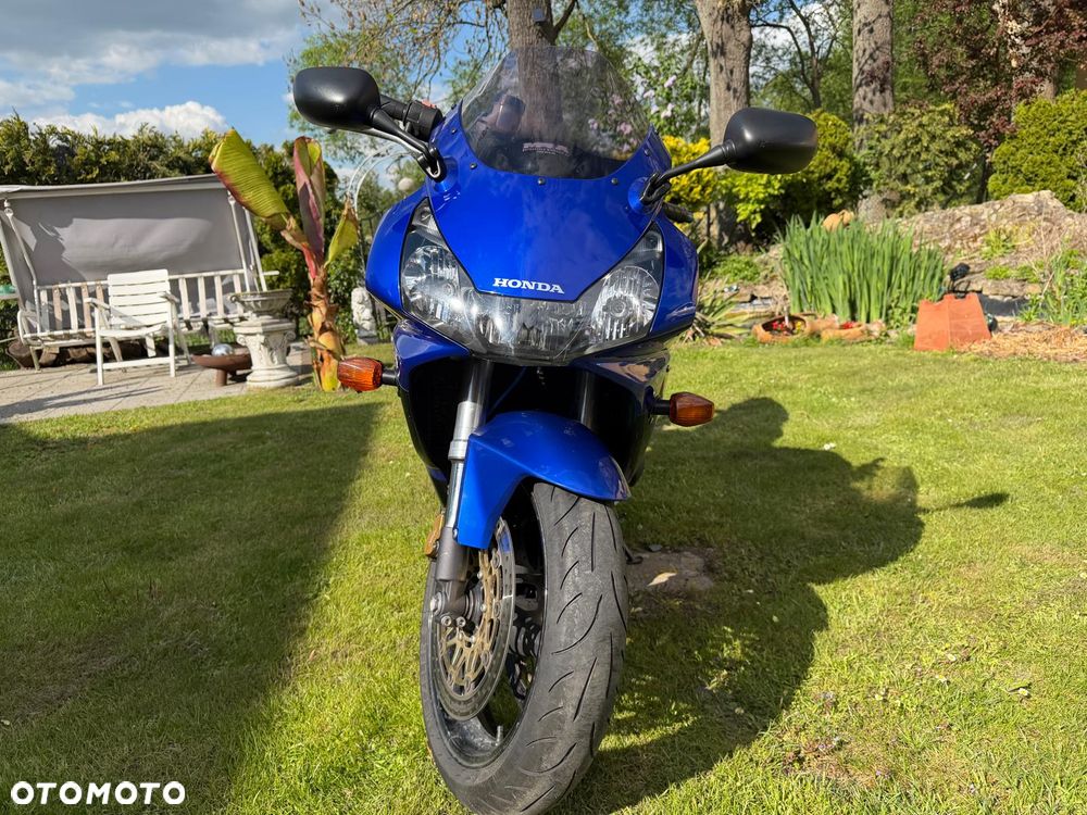 Honda CBR - 15