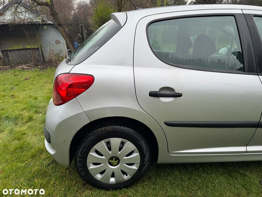 Peugeot 207 1.4 Presence - 5