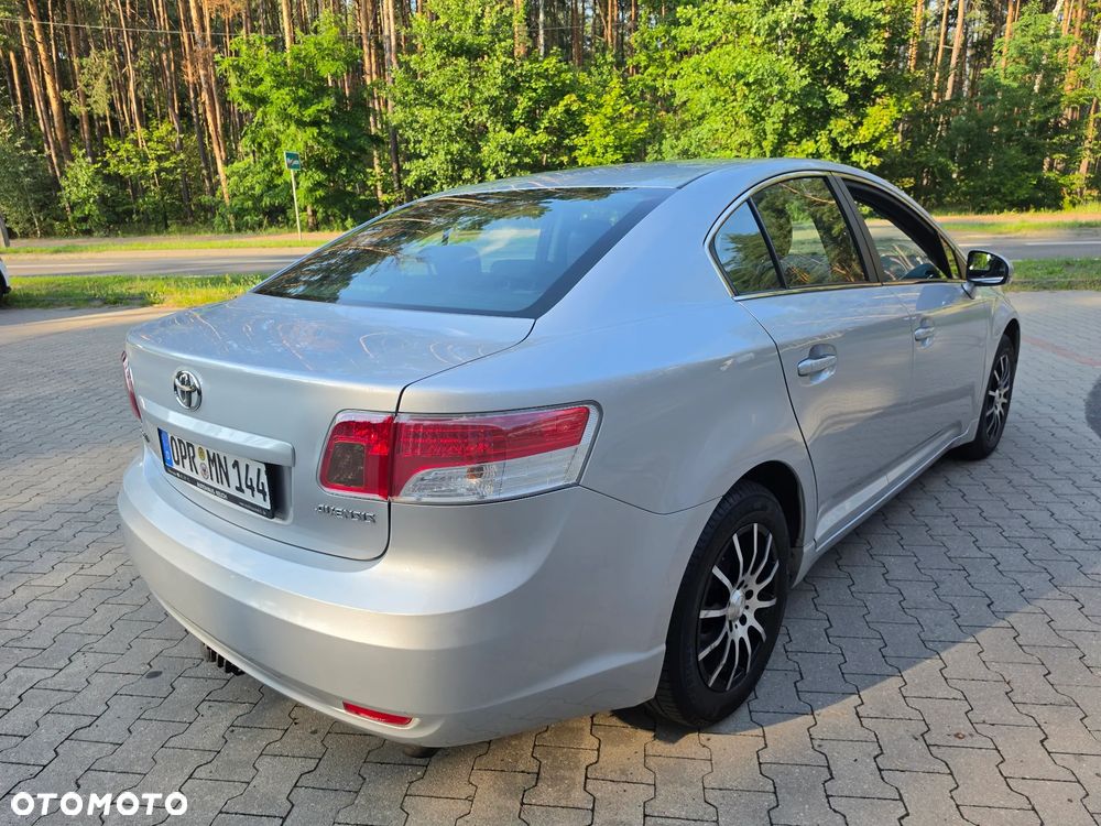 Toyota Avensis 1.8 Executive - 20