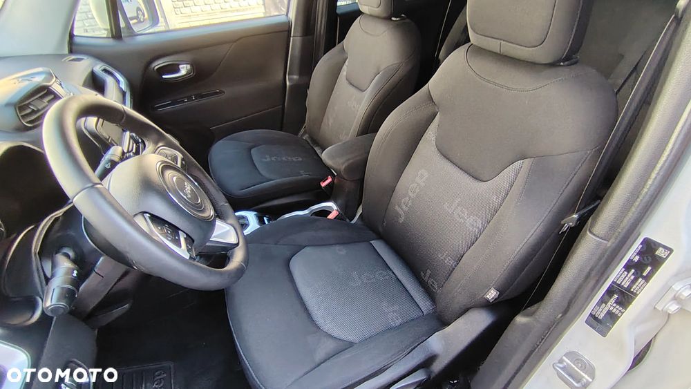 Jeep Renegade 1.4 MultiAir DSG Longitude - 24