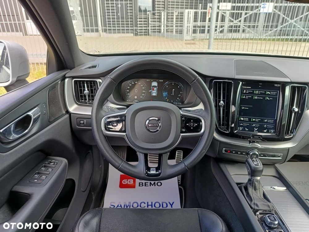 Volvo XC 60 D4 SCR R-Design - 18