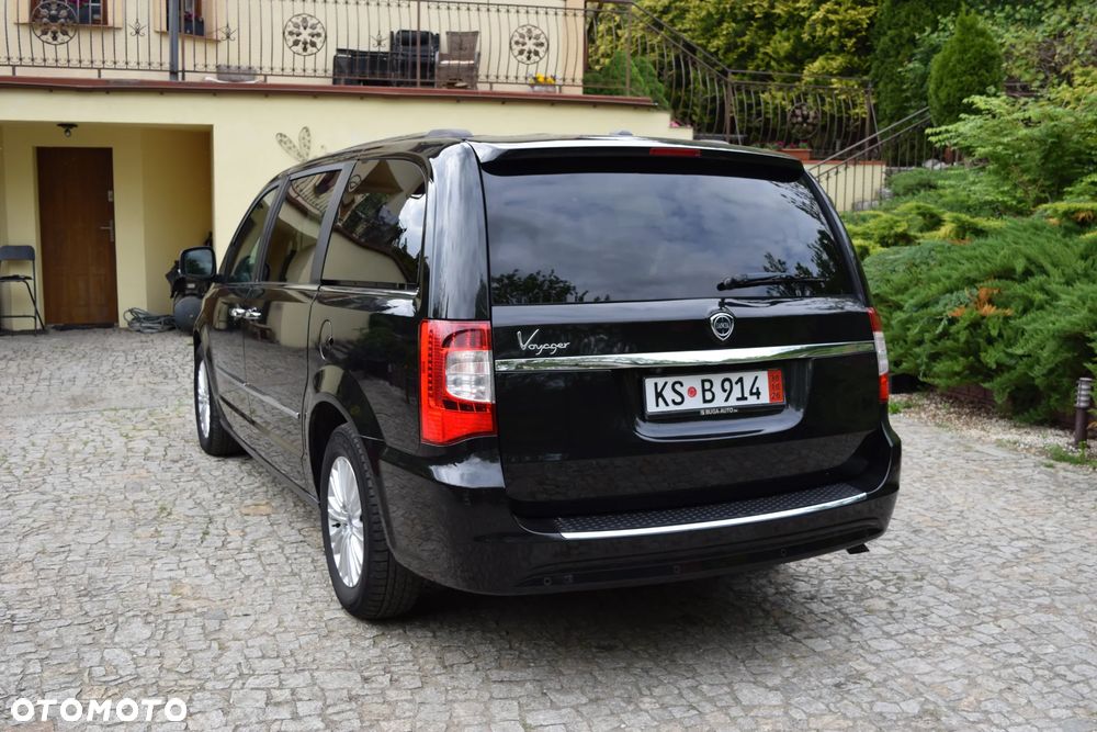 Lancia Voyager 2.8 Multijet 16v Platinum - 6