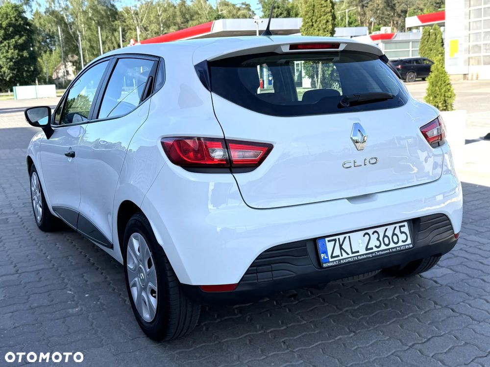 Renault Clio 1.2 16V Life - 15