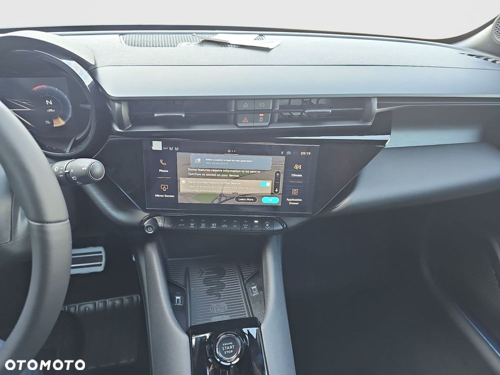 Alfa Romeo Junior 1.2 mHEV Ti eDCT - 11