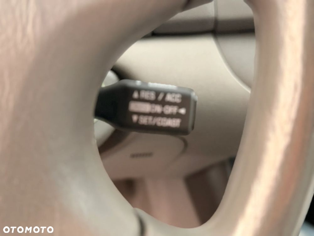 Toyota Camry 2.4 VVT-i - 20