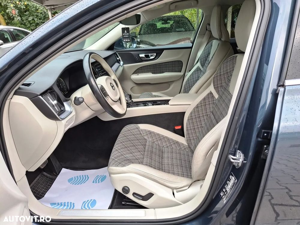 Volvo V60 D3 Momentum Pro - 8