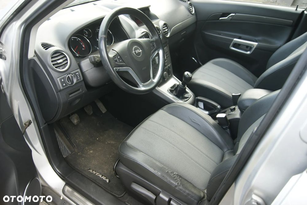 Opel Antara - 10