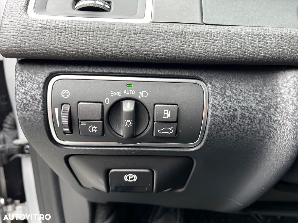 Volvo XC 60 D4 Geartronic Momentum - 14