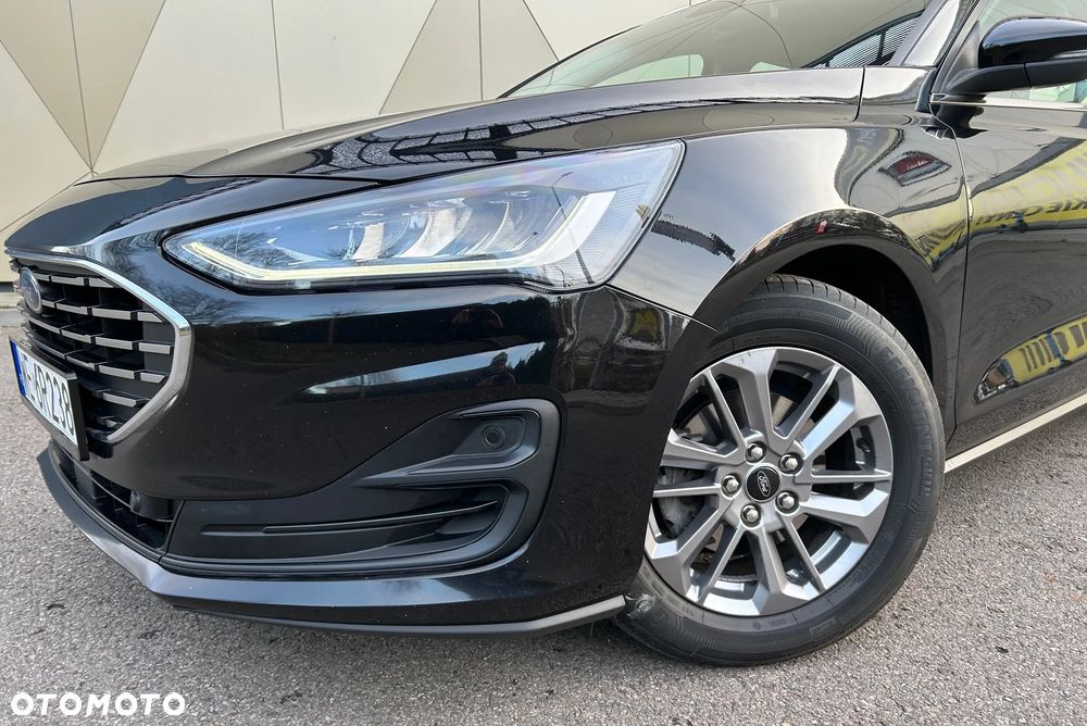 Ford Focus 1.0 EcoBoost Titanium Design - 32