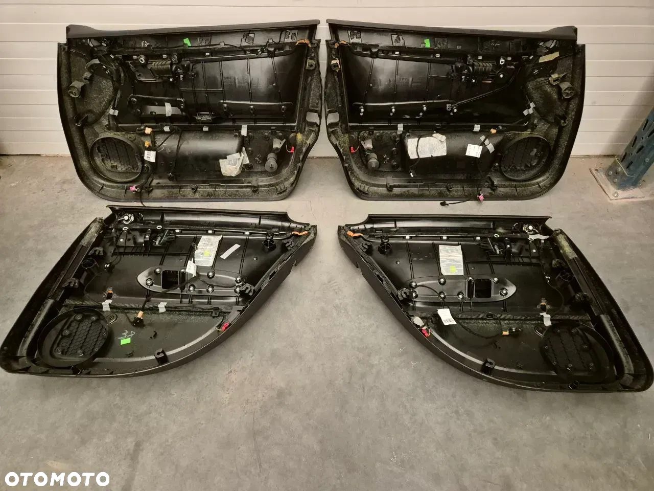 VW AUDI SEAT SKODA BOCZEK DRZWI - 18