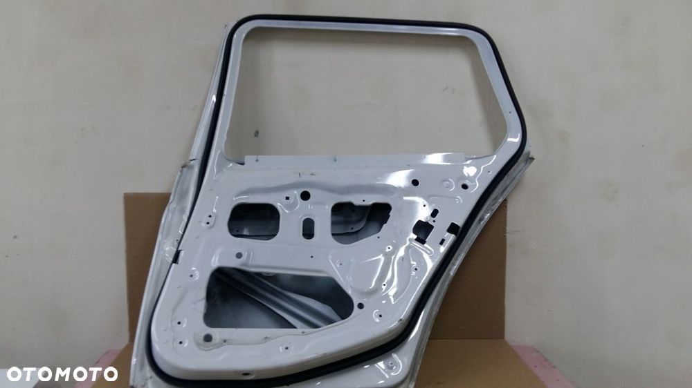 DRZWI TYŁ TYLNE PRAWE BMW 5 V F11 F10 KOMBI - 5
