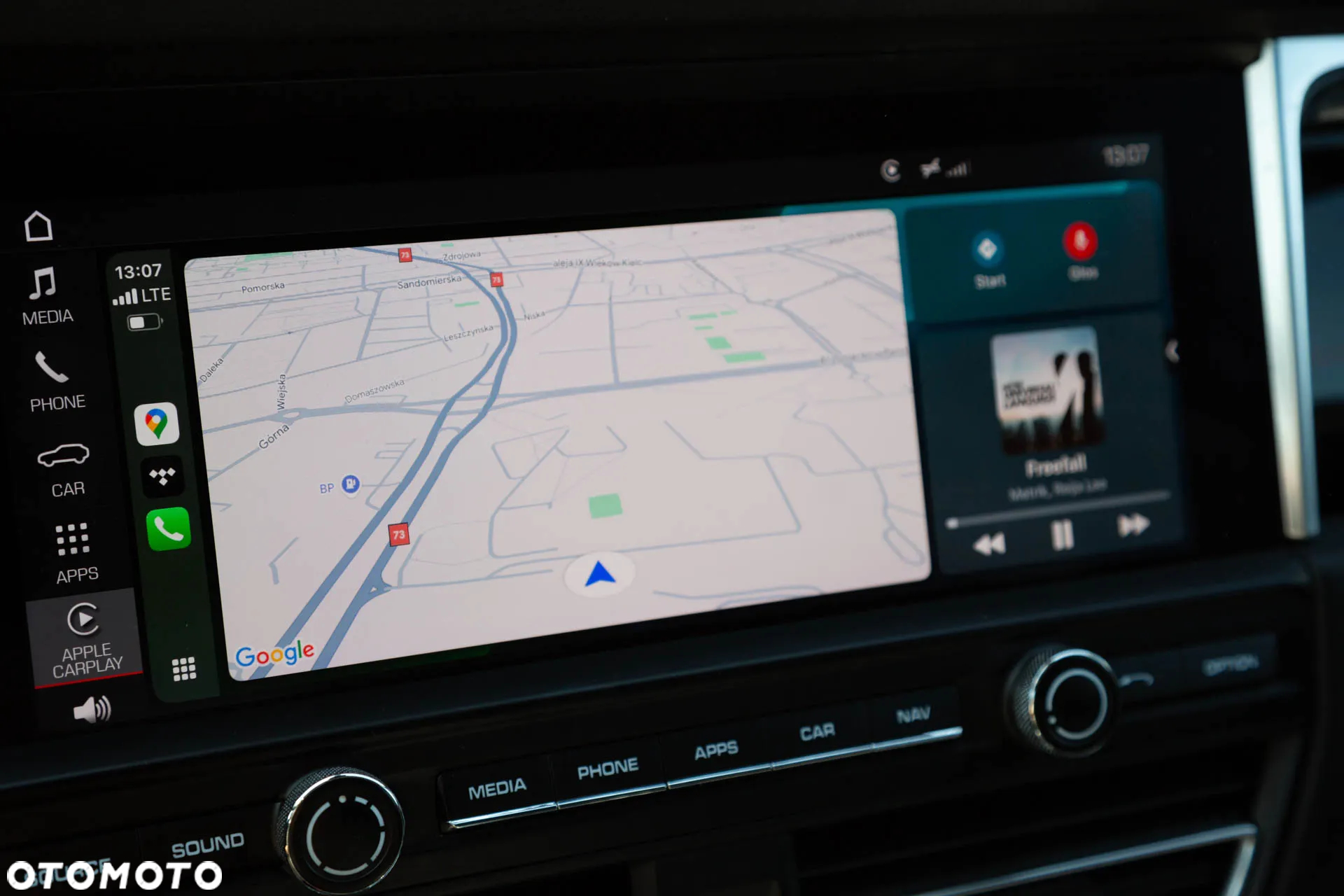 Porsche Macan Standard - 24