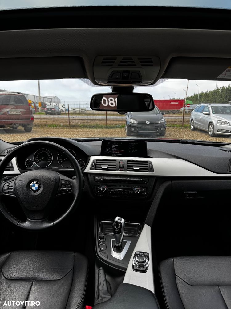 BMW Seria 3 320d Touring Aut. - 16