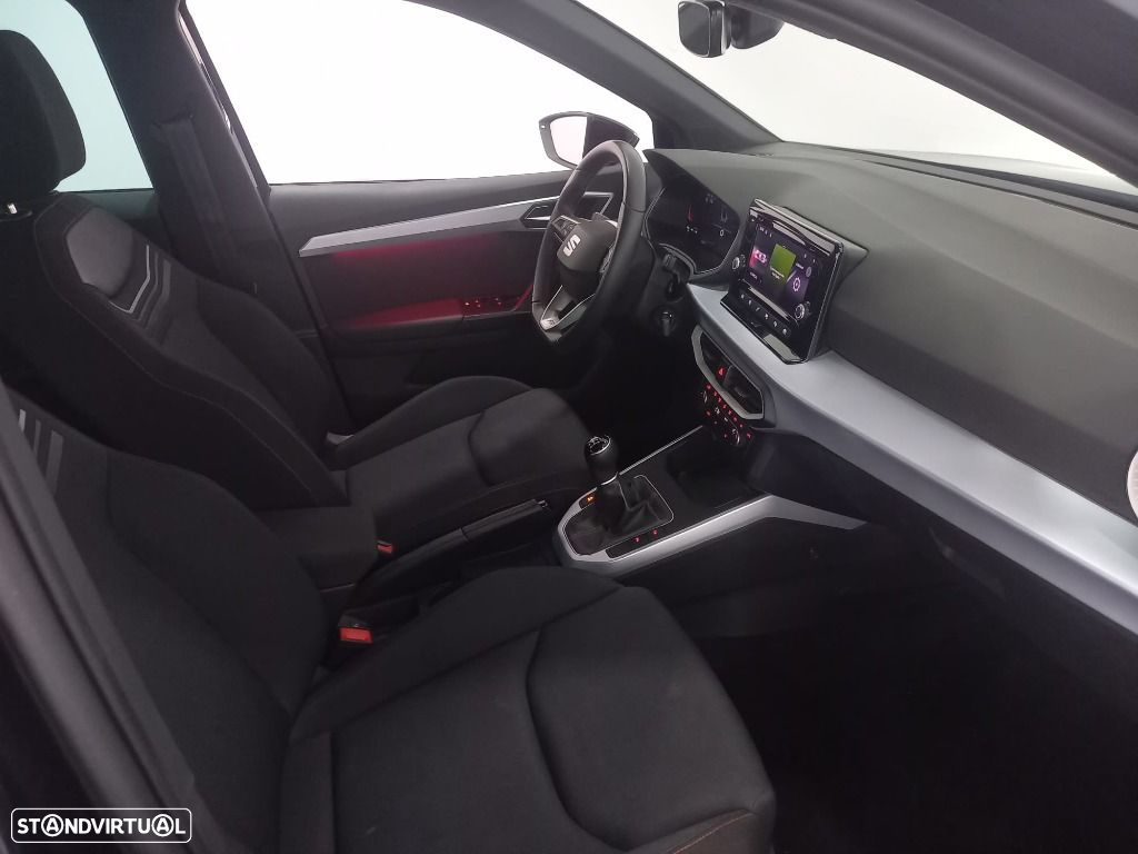 SEAT Arona 1.0 TSI FR - 14