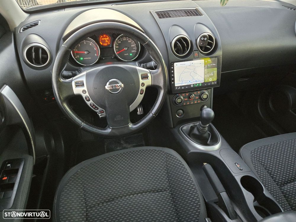 Nissan Qashqai +2 - 8