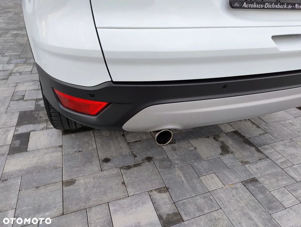 Ford Kuga 1.5 EcoBoost FWD Trend ASS - 4