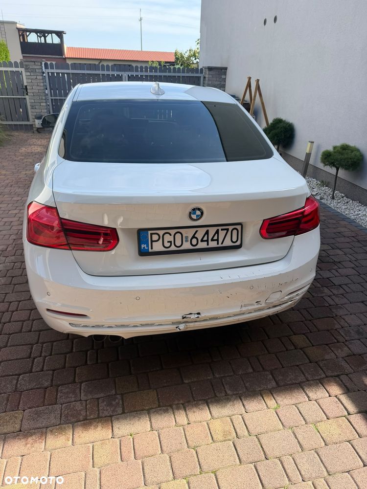 BMW Seria 3 320d xDrive Sport Line - 7
